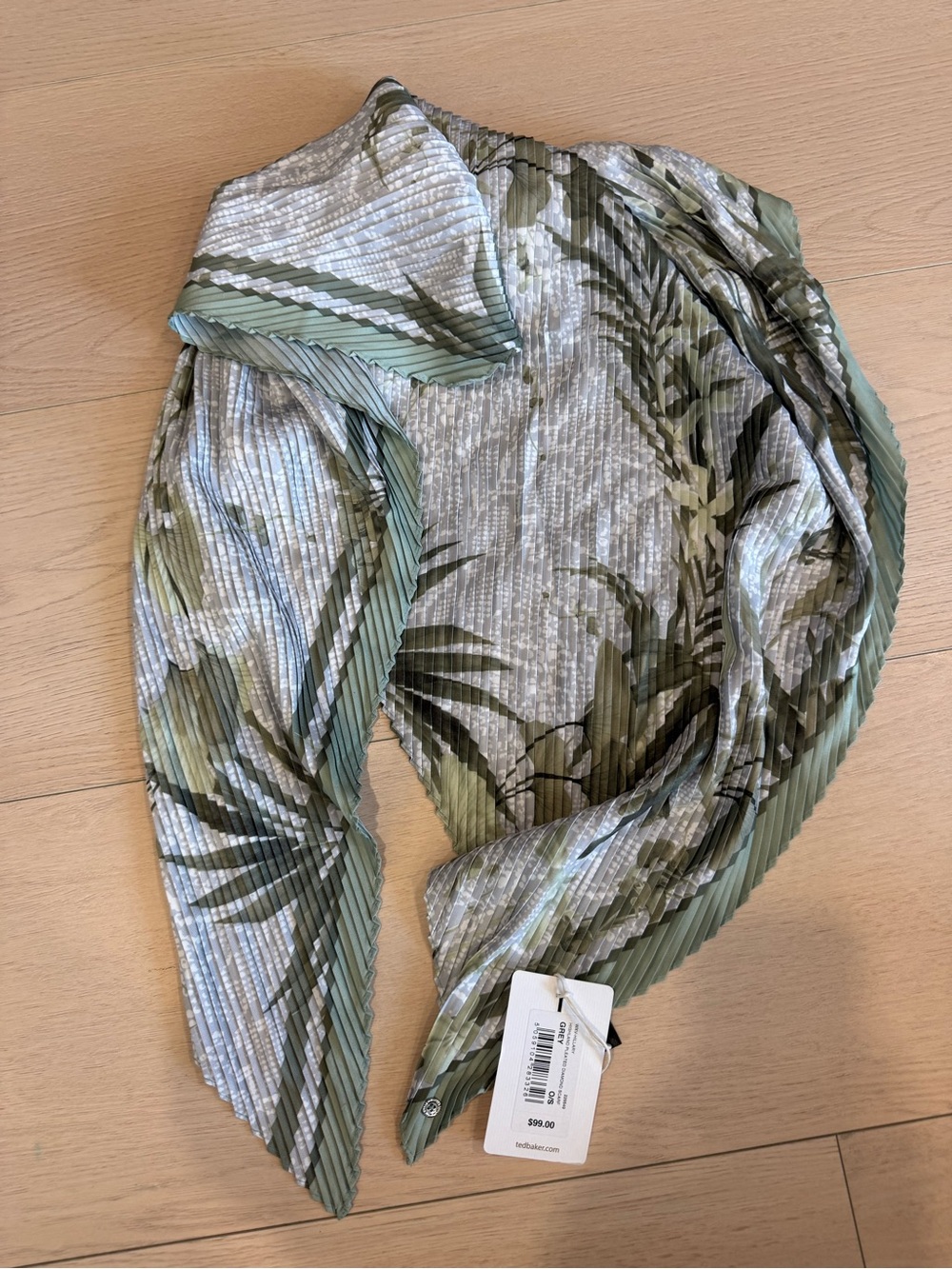NWT Ted Baker Green and Gray Pleated Tropical Print Silk Scarf